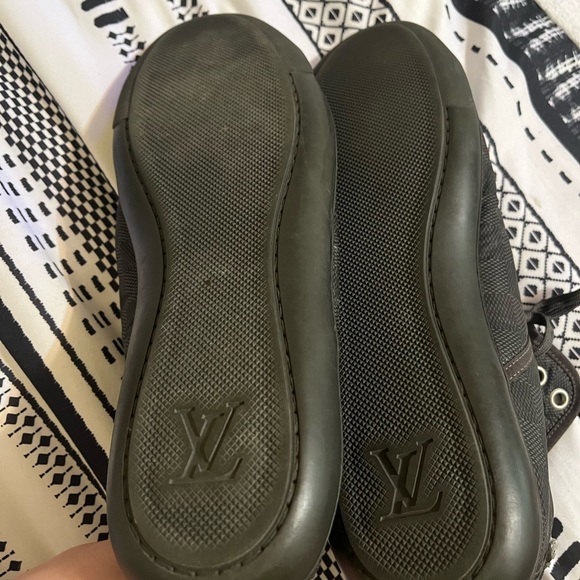 Louis Vuitton Black/Grey Damier Graphite Fabric And Leather Trim Zip Up High Top - Picture 2 of 9